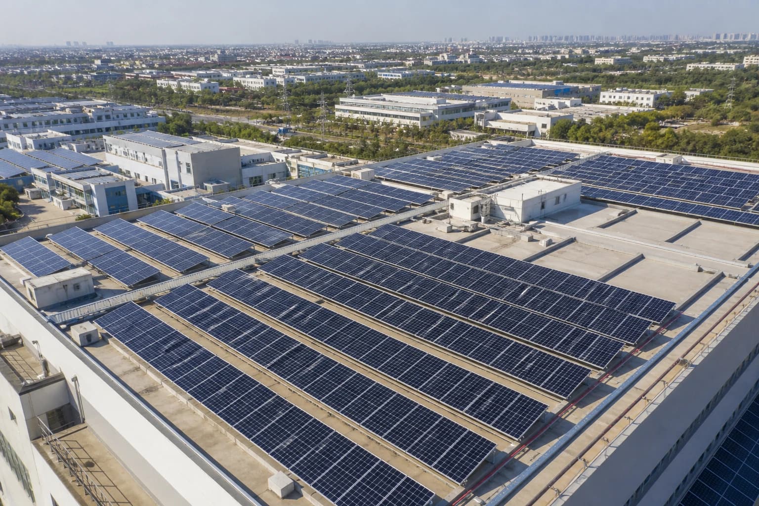 Rainbow Solar commercial rooftop EPC installation